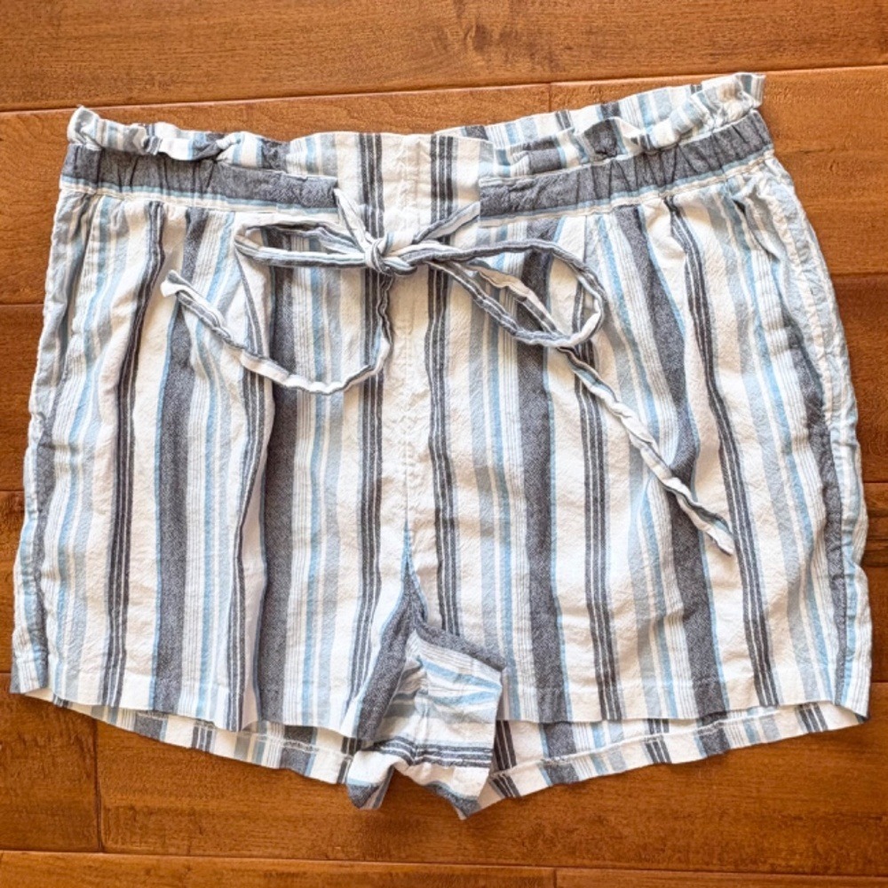 Express Shortie High Rise Striped‎ Shorts Women L Blue White